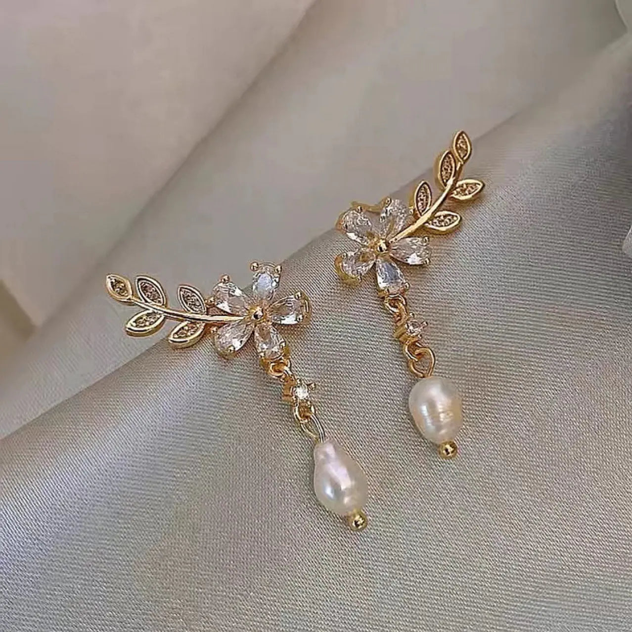 Elegant Floral Pearl & Zircon Stud Earrings - Delicate Jewelry