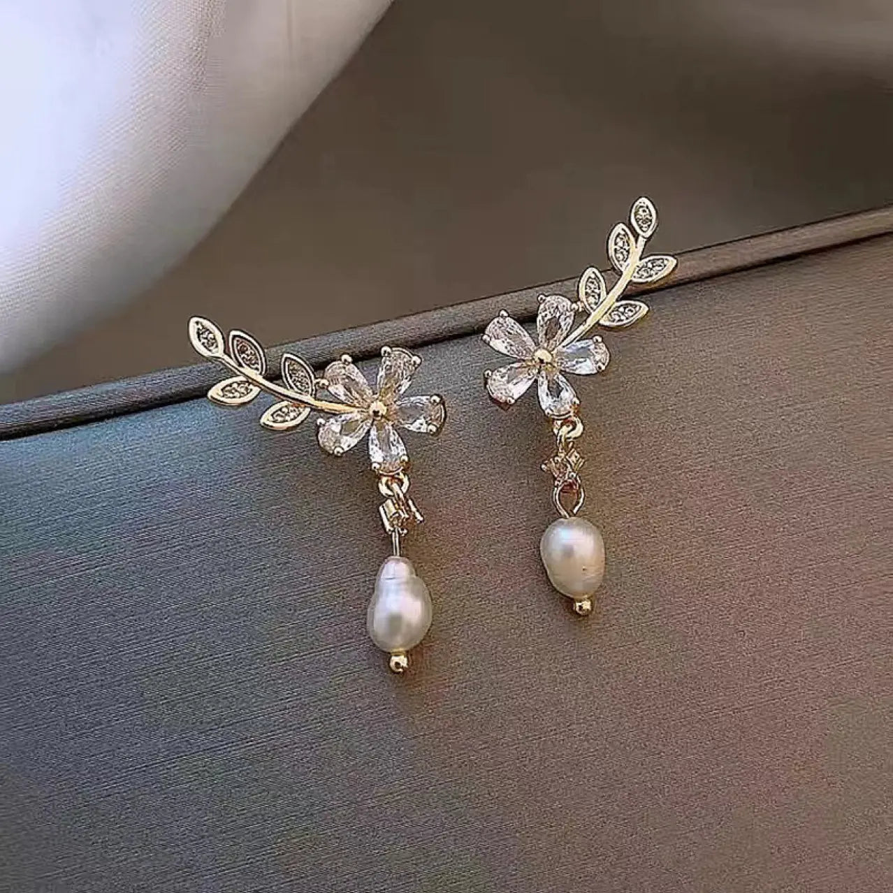 Elegant Floral Pearl & Zircon Stud Earrings - Delicate Jewelry